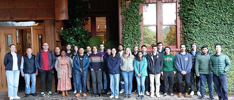 Group photo of the Thin Films Hui attendees