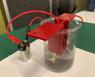 Associate Professor Anna Garden presented a workshop demonstrating a simple synthesis of gold nanoparticles