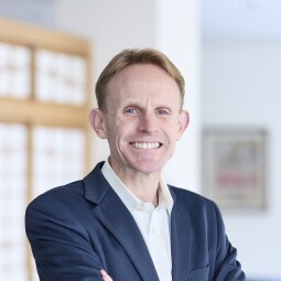 Associate Professor Daniel Packwood
