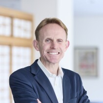 Associate Professor Daniel Packwood
