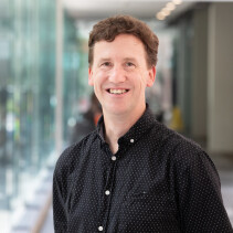Professor Dr David Barker
