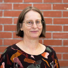 Dr Elke Pahl