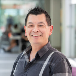 Dr Shen Chong